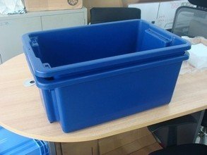 83層疊錯位塑料周轉箱